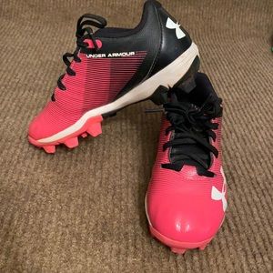 Under armour pink softball cleats 12k